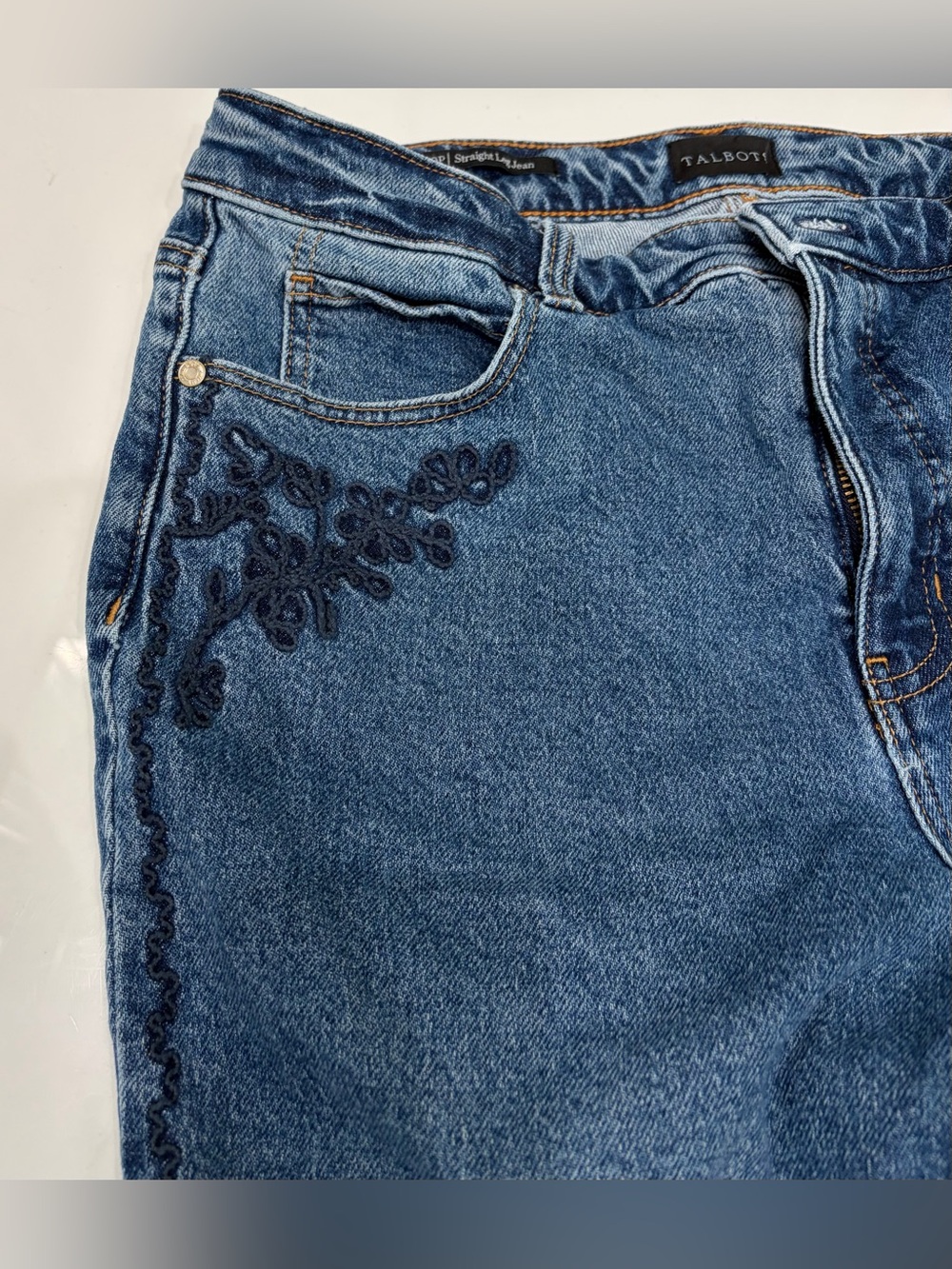 Talbots Women’s Straight Leg Jeans Embroidered Sides  Blue Size 10P - Picture 4 of 6